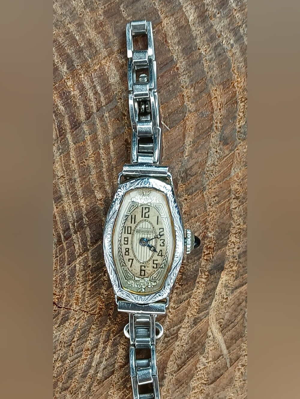 Vintage Silver-Tone Art Deco Winton Manual Watch Adjustable Band